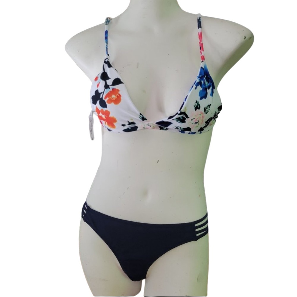 NWT 2-Piece CUPSHE Bikini Set Size Medium